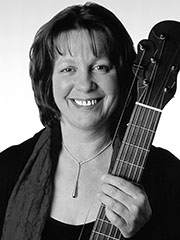 Raphaella Smits, guitarist Raphaella Smits, guitarist
