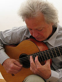 photo of Carlo Domeniconi, guitarist and composer