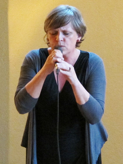 Gerlinde Steigerwald singing with Slow Night, Berlin, 2014