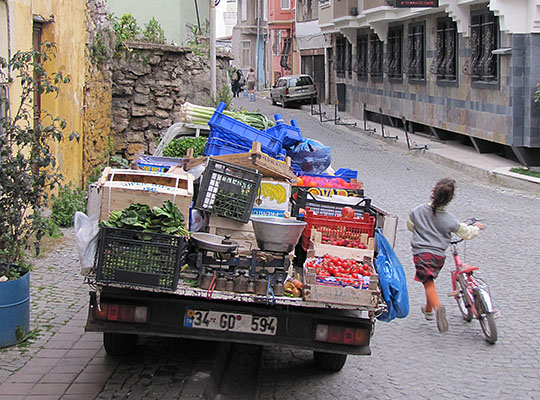 vegetable delivery truck, Istanbul vegetable delivery truck, Istanbul