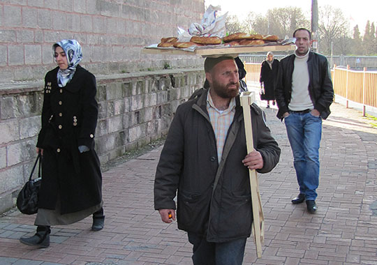 simit at the Theodesian Walls, Istanbul