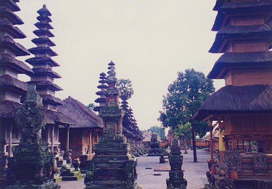 Pura Taman Ayun temple in Mengwi, Bali at The Cheshire Cat Blog