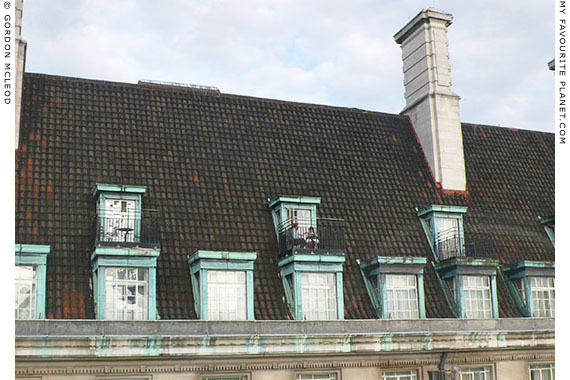 County Hall, Lambeth, London by Gordon Mcleod at the Cheshire Cat Blog