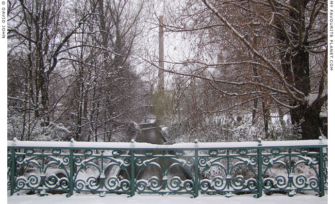 Schönstedtstrassenbrücke over the Panke, Berlin by David John at The Cheshire Cat Blog