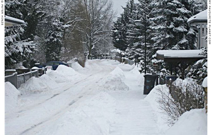 Deep snow in Bernau by Peter Hinze at The Cheshire Cat Blog Deep snow in Bernau by Peter Hinze at The Cheshire Cat Blog