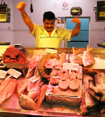 Fishmonger's stall in the indoor market, Afortunada at The Cheshire Cat Blog