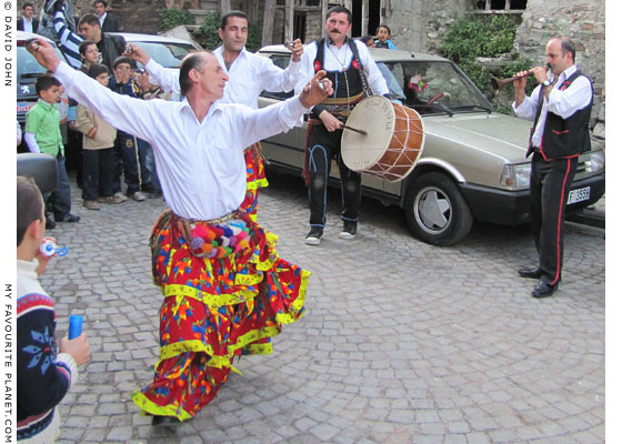 Kocheck dancers and musicians in Istanbul at The Cheshire Cat Blog