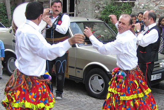 Koceck dancers and musicians in Fatih district, Istanbul at The Cheshire Cat Blog on My Favourite Planet Koceck dancers and musicians in Fatih district, Istanbul at The Cheshire Cat Blog on My Favourite Planet