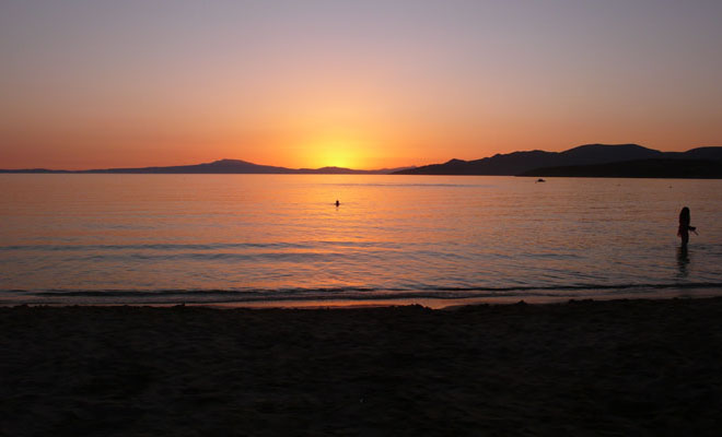Sunset on Stoupa Beach at The Cheshire Cat Blog