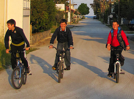 Boys on bikes at The Cheshire Cat Blog