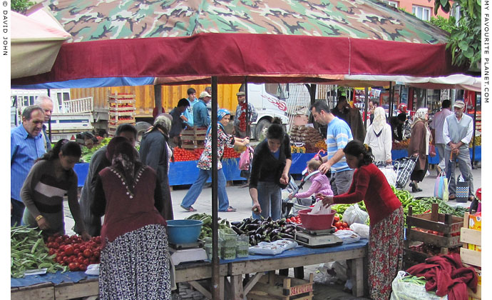 Selcuk Saturday market in full swing at The Cheshire Cat Blog