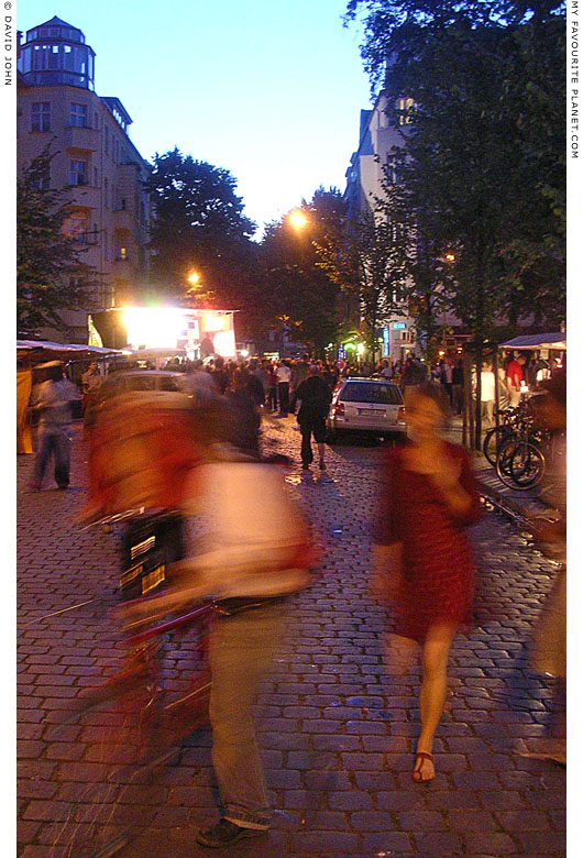 Dancing in the streets of Berlin at The Cheshire Cat Blog Dancing in the streets of Berlin at The Cheshire Cat Blog