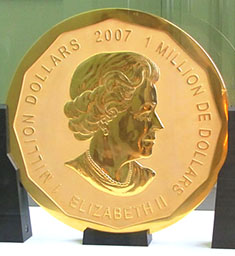 Queen Elizabeth II's portrait on the largest gold coin in the world