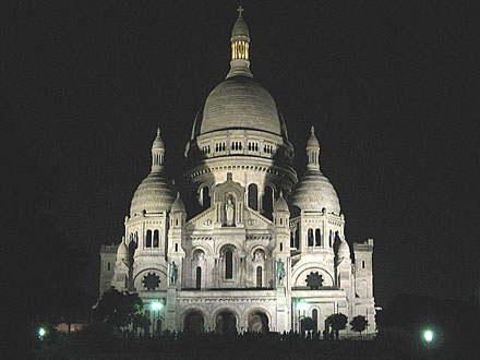 Sacre Coeur at night at My Favourite Planet