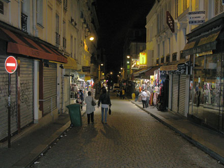 Montmartre street by night, Paris at My Favourite Planet