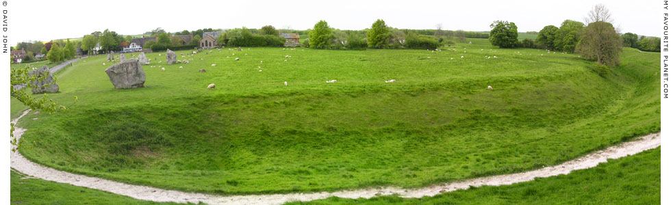 Avebury Henge panorama, Wiltshire at My Favourite Planet