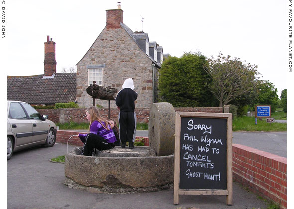 Cancellation of the Great Ghost Hunt in Avebury village, Wiltshire at My Favourite Planet Cancellation of the Great Ghost Hunt in Avebury village, Wiltshire at My Favourite Planet