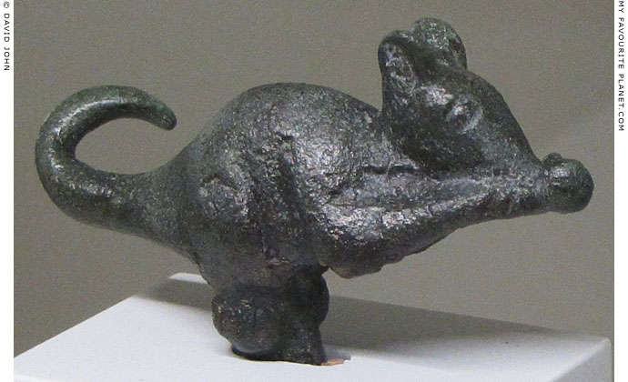Bronze mouse from the Pergamon Asclepieion at My Favourite Planet