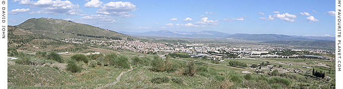 Panoramic view of Bergama and the Pergamon acropolis, Turkey at My Favourite Planet