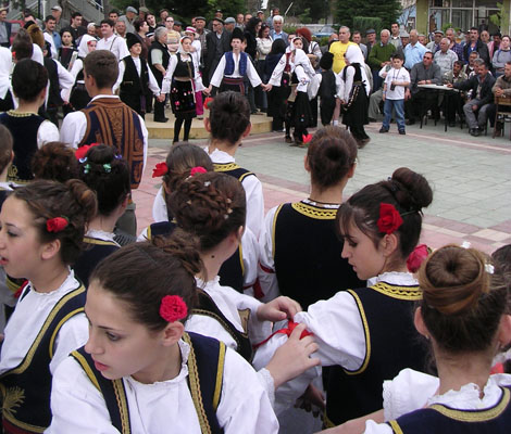 Serbian folk dancers visit Selcuk, Turkey at My Favourite Planet