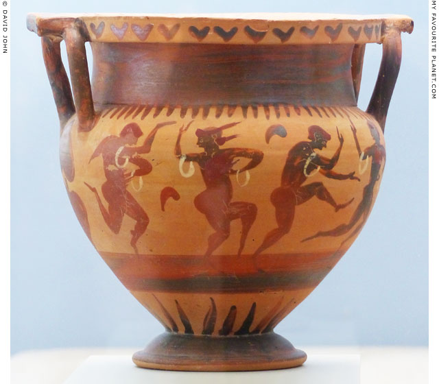 Dancing komasts on a krater from Eion, Macedonia at My Favourite Planet