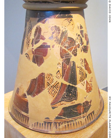 The base of a skyphos krater by the Nessos Painter at My Favourite Planet