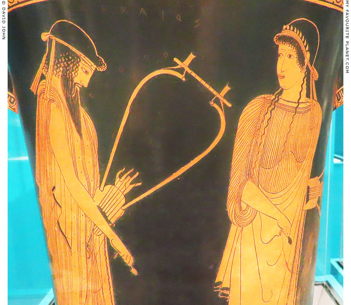 Alkaios and Sappho on the kalathos the Brygos Painter at My Favourite Planet