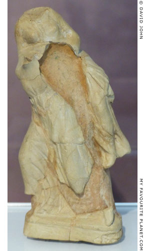 An ephedrismos figurine from the Rachi, Isthmia at My Favourite Planet