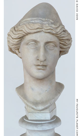 Unlabelled marbled head, Baths of Diocletian, Rome at My Favourite Planet Unlabelled marbled head, Baths of Diocletian, Rome at My Favourite Planet