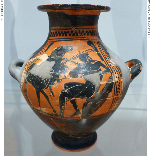 Odysseus escaping from Polyphemos' cave on a vase from Rheneia at My Favourite Planet Odysseus escaping from Polyphemos' cave on a vase from Rheneia at My Favourite Planet