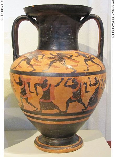 The Round Dance amphora in Berlin at My Favourite Planet