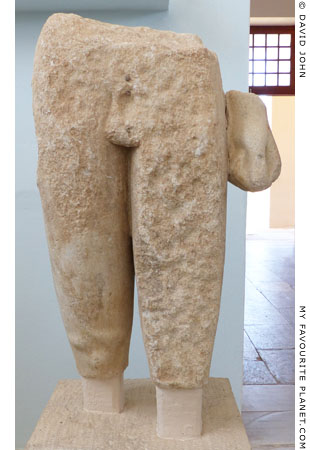 The kouros associated with the Delos statue base at My Favourite Planet The kouros associated with the Delos statue base at My Favourite Planet