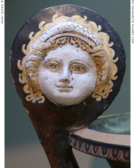 A Gorgon mascaroon on the Apulian krater in Milan at My Favourite Planet A Gorgon mascaroon on the Apulian krater in Milan at My Favourite Planet