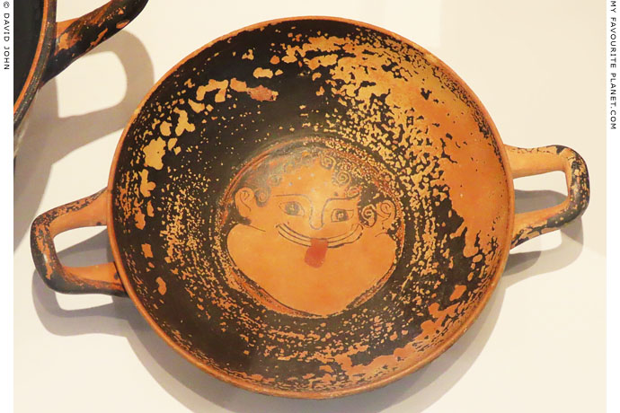 Gorgoneion on a kylix in Polygyros at My Favourite Planet Gorgoneion on a kylix in Polygyros at My Favourite Planet